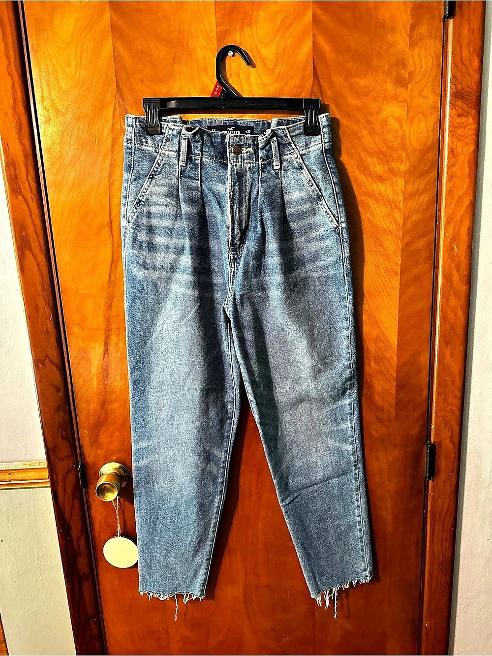 Hollister Ultra High-Rise Pleated Mom Jeans Blue Waist 27
